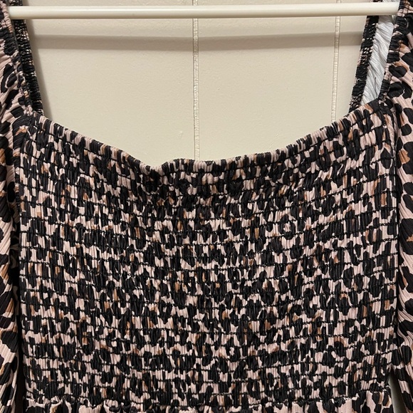 Empire style cheetah print dress - Picture 5 of 7